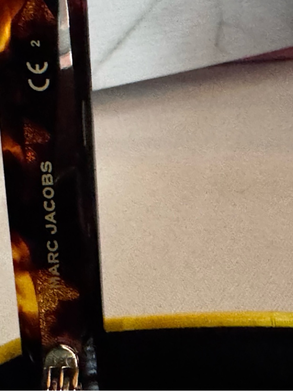 Marc Jacobs Tortoiseshell Frame Sunglasses with Yellow Case. NWOT - Picture 7 of 7